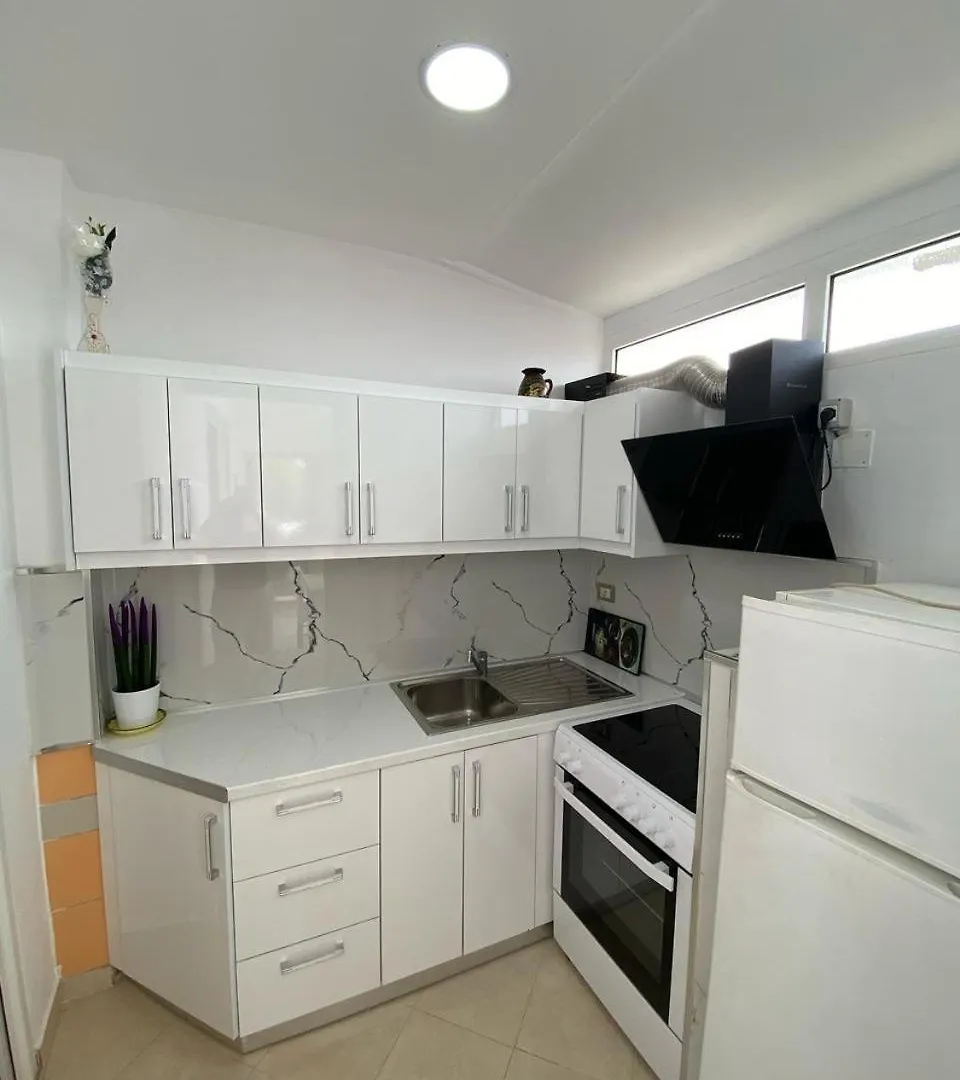 Guest house Guesthouse Marios Ksamil Albania